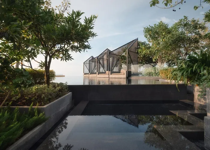 Edge Central Pattaya By Thida