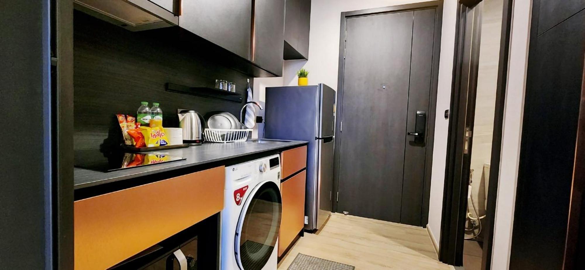 Apartment Edge By Thida *