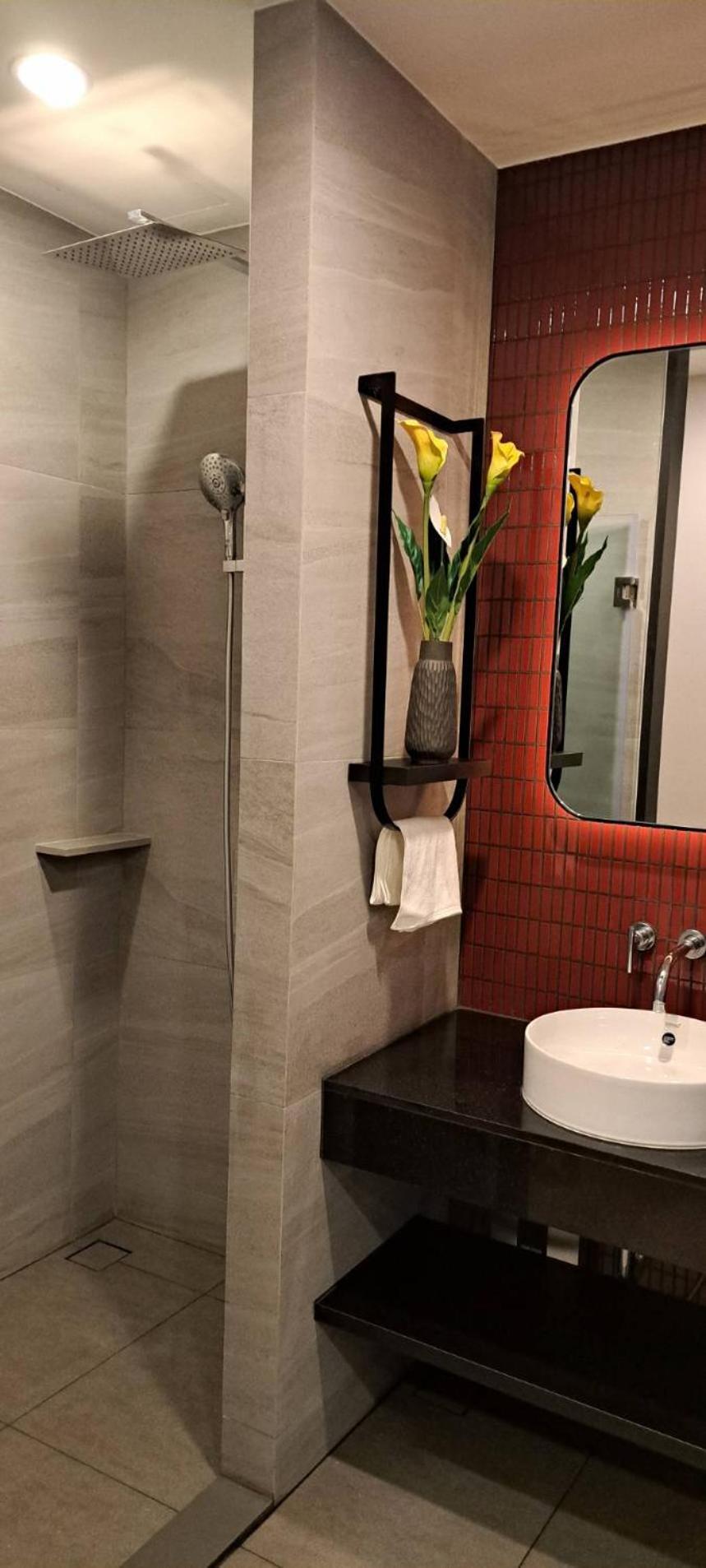 Edge By Thida Apartment